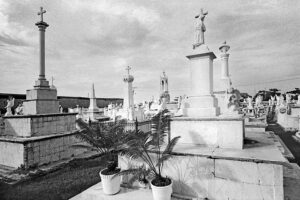 Cemeterio Santa Cruz de Manga; Cartagena, Colombia; 1974